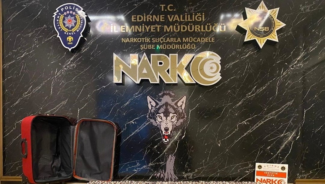 Edirne'de 9 bin 828 sentetik ecza hapı ele geçirildi