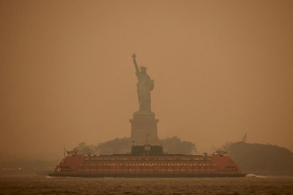 Kanada'daki orman yangınları ABD'yi teslim aldı: New York hayalet şehre döndü - 1