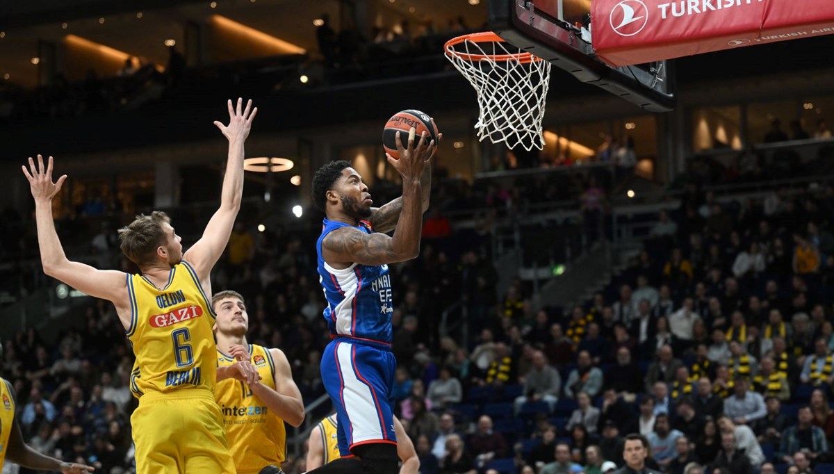 Anadolu Efes, ALBA Berlin'i deplasmanda mağlup etti