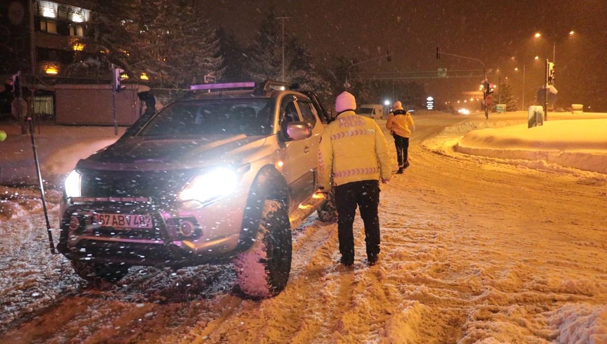 Bolu Dağı Tüneli'nde İstanbul yönü kısmen trafiğe açıldı