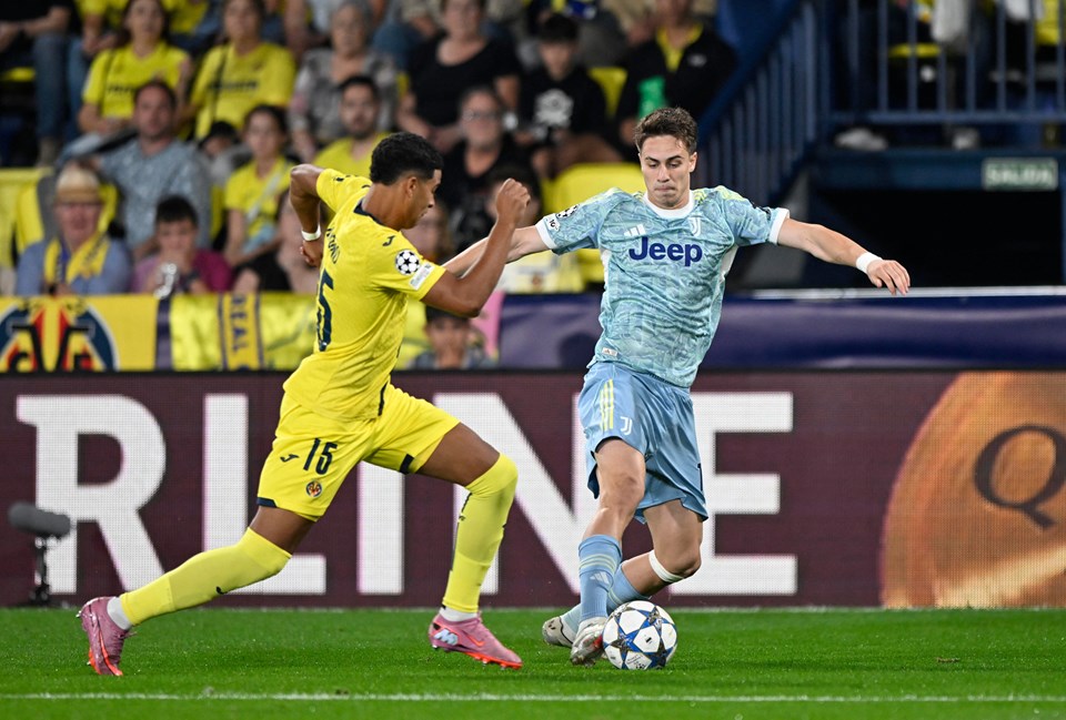 Şampiyonlar Ligi'nde neler oldu neler: Bol sürprizli gecede PSG, Barcelona'yı 90'da yıktı - 4