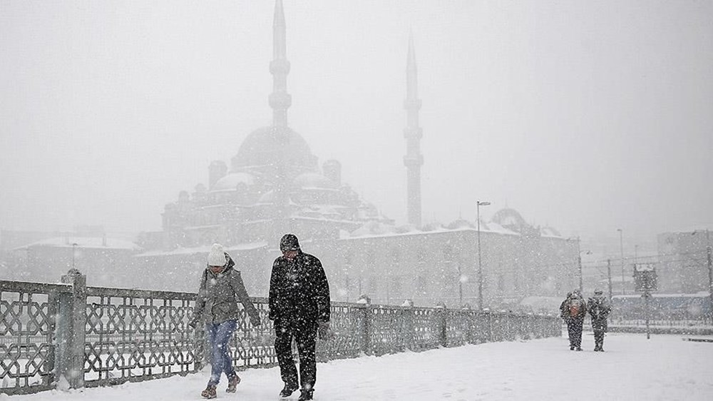 İstanbul'da okullar tatil edildi... Kar fırtınası 22'de başlayacak... İBB'den İstanbullulara SMS ile uyarı - 15