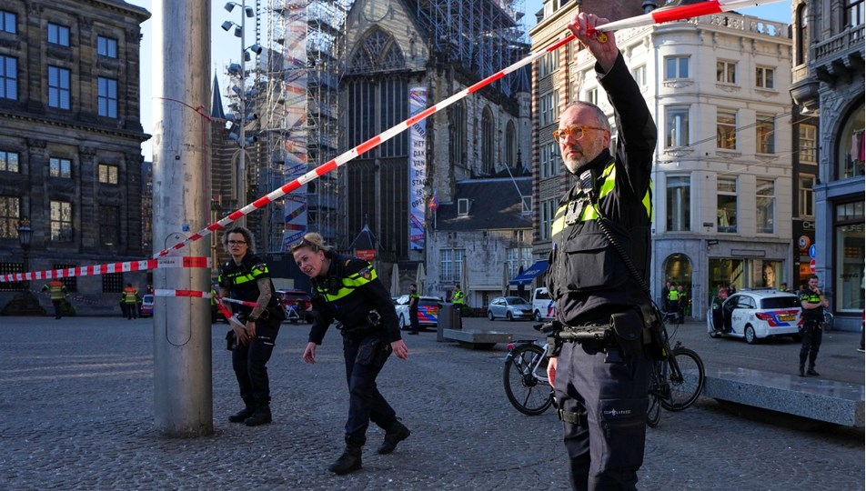 Hollanda'da bıçaklı saldırı: 4 kişi yaralandı