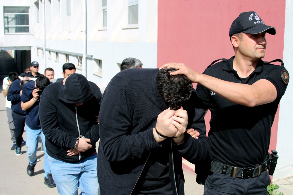 Villalar, cipler, altınlar... Adana'daki çetenin 600 milyon lirasına el konuldu 74 Bp2c7r