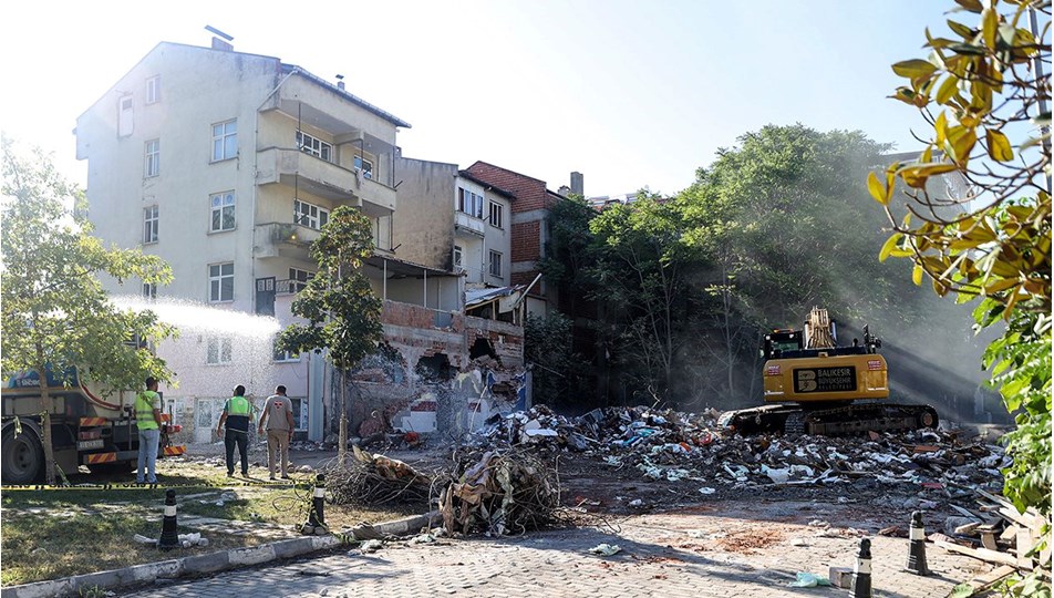 Sındırgı'da artçılar sürüyor: 4.0, 3.6, 3.9