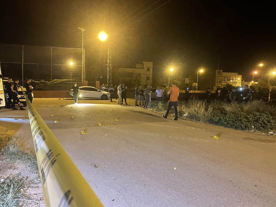Adana'da silahlı kavga: 2 ölü, 3 yaralı - 1