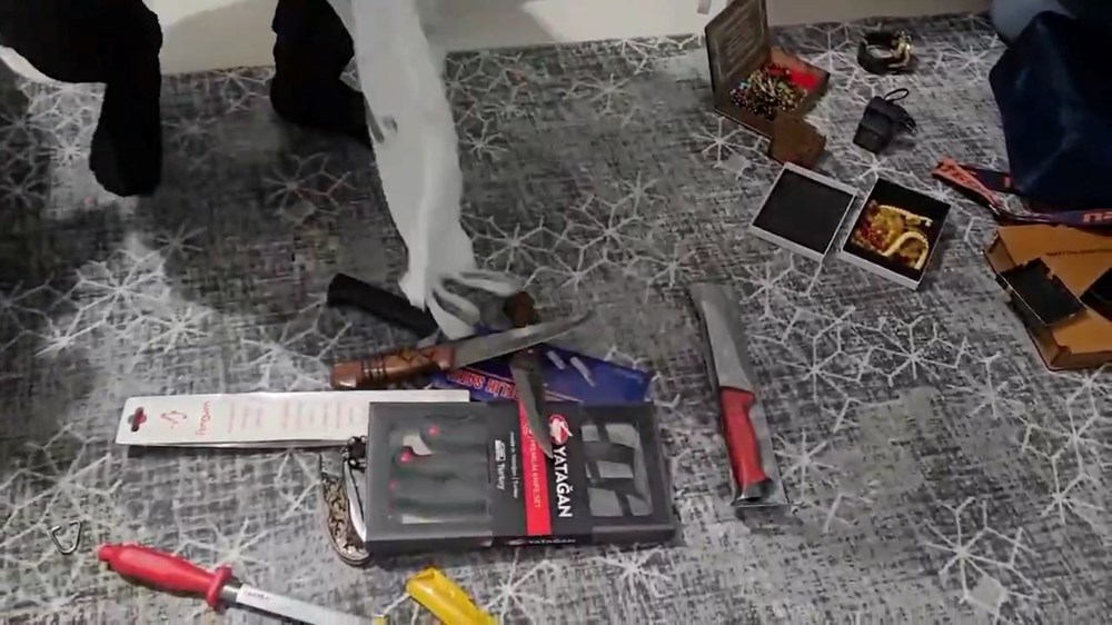 Adıyaman'da cin çıkarma vurgunu! Tutuklanan "Sofi"nin dudak uçuklatan para trafiği! 74 Do VkGmrUSOUMF9XwZzFA