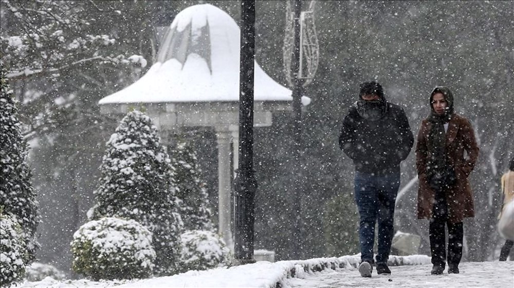 İstanbul'da okullar tatil edildi... Kar fırtınası 22'de başlayacak - 14