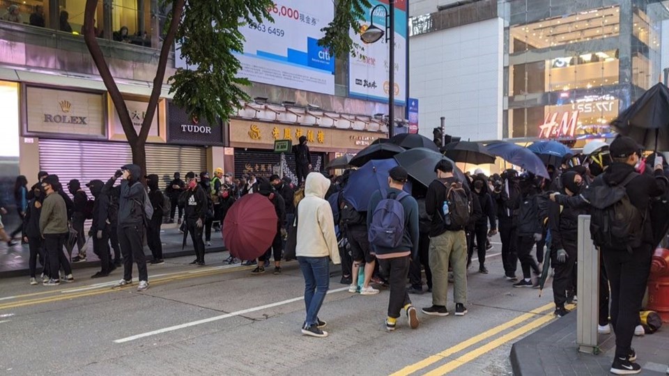 Hong Kong’da eylemcilerden, 'son çağrı' vurgusu - 1