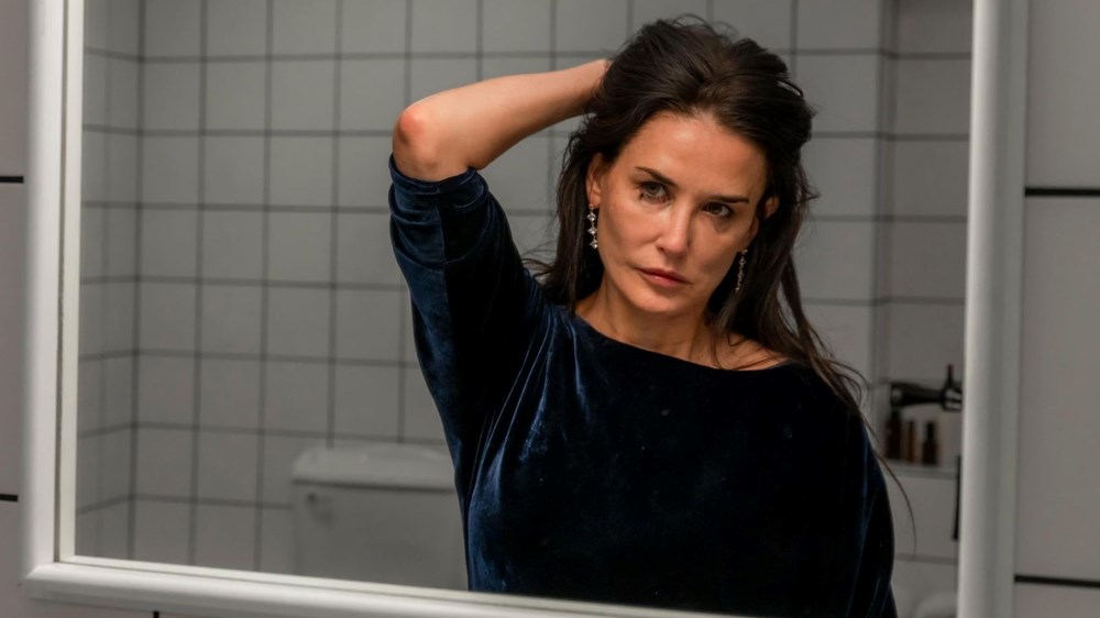 45 yıllık oyunculuk kariyerinde ilk kez ödül kazandı: Demi Moore geri döndü 1 45 yıllık oyunculuk kariyerinde ilk kez ödül kazandı: Demi Moore geri döndü! - 3