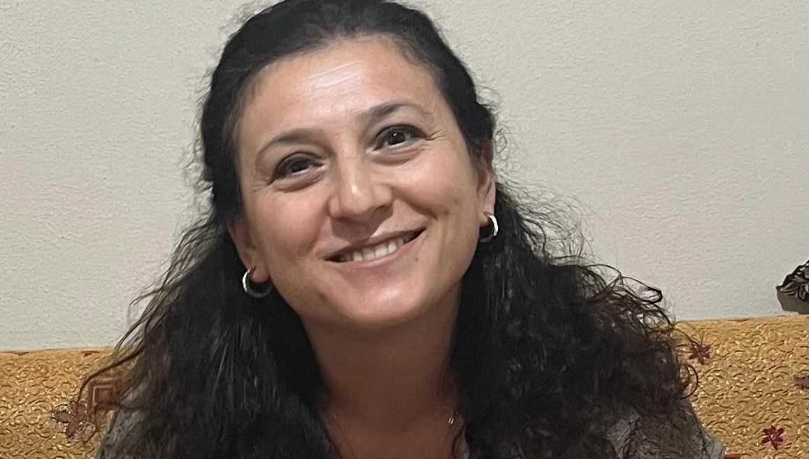 Minibüsten düşen hemşire hayatını kaybetti