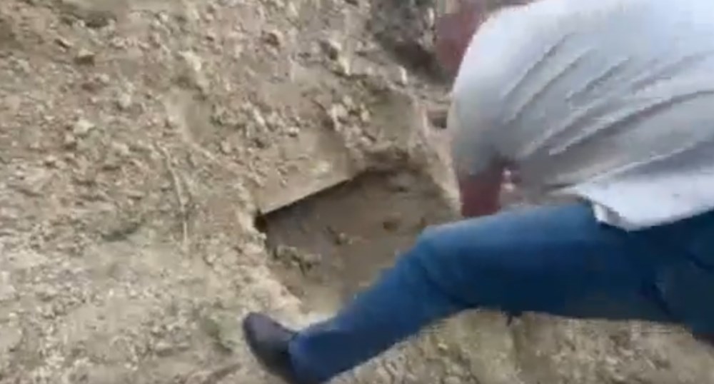 Diri diri toprağa gömülen adam dört gün sonra canlı kurtarıldı - 3
