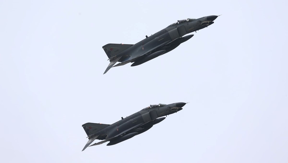F-4’ler 50 yıldır Türkiye semalarında: Hava Kuvvetleri Komutanı’ndan 50’nci yıl uçuşu F-4’ler 50 yıldır Türkiye semalarında: Hava Kuvvetleri Komutanı’ndan 50’nci yıl uçuşu