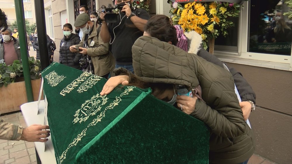 Müzisyen Engin Nurşani son yolculuğuna uğurlandı - 3