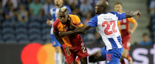 Futbol yazarlarından oyuna alkış yönetime eleştiri