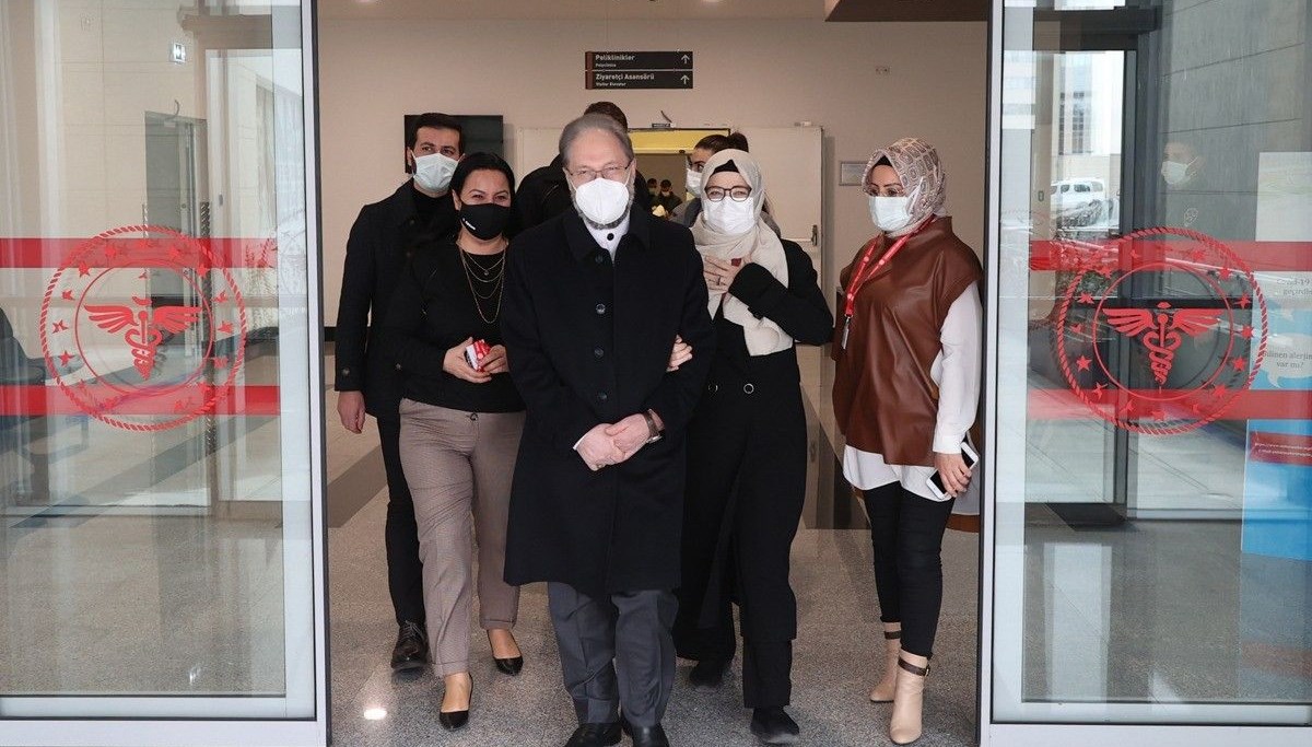 SON DAKİKA HABERİ: Covid-19 tedavisi gören Diyanet İşleri Başkanı Ali Erbaş taburcu edildi
