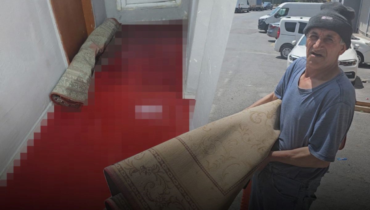 Kanalizasyondan gelen kurban kanı iki daireyi bastı
