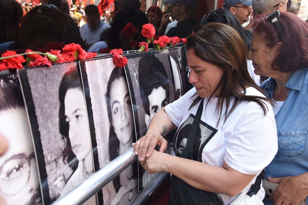 Sivas Katliamı'nın 29. yılı: Madımak Oteli'nde hayatını kaybedenler anıldı - 2