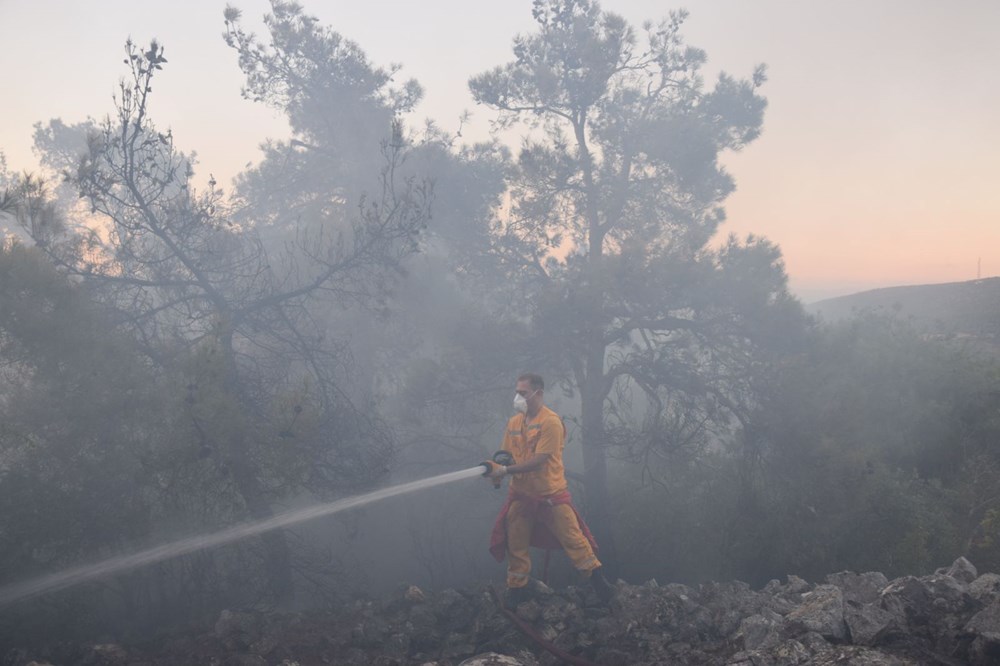 Bilecik'te iki gün önce çıkan orman yangınına müdahale sürüyor - 4