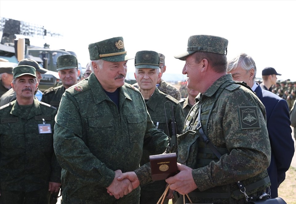 Belarus Cumhurbaşkanı Lukaşenko: Rusya’dan değeri 1 milyar doların üzerinde silah alımı planlıyoruz - 1