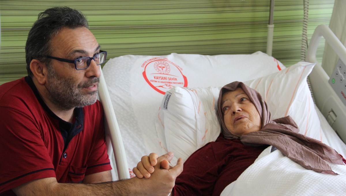 Anne ve oğlu aynı gün kalp krizi geçirdi