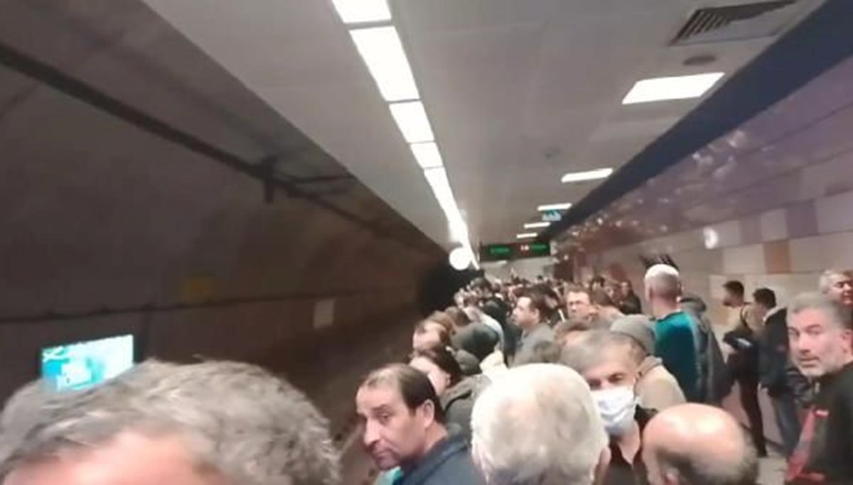 Kadıköy-Sabiha Gökçen metrosunda arıza: Yolcular isyan etti