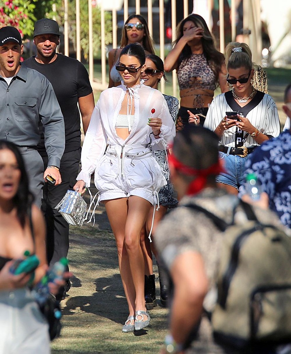 Ünlülerin Coachella 2019 stilleri - 1