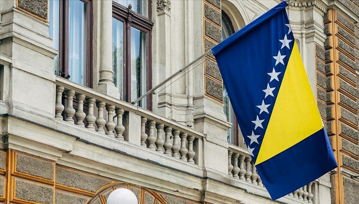 Bosna Hersek’te trafik kazası: Dört Türk vatandaşı hayatını kaybetti Bosna Hersek’te trafik kazası: Dört Türk vatandaşı hayatını kaybetti
