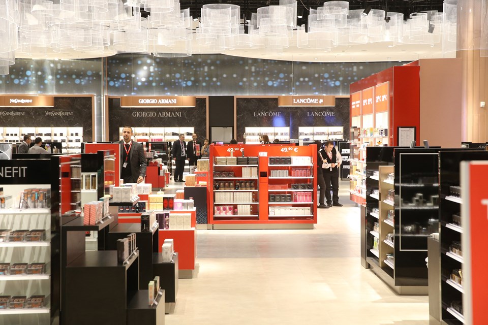 İstanbul Havalimanı Duty Free alanı açıldı (9 futbol sahası büyüklükte) - 2