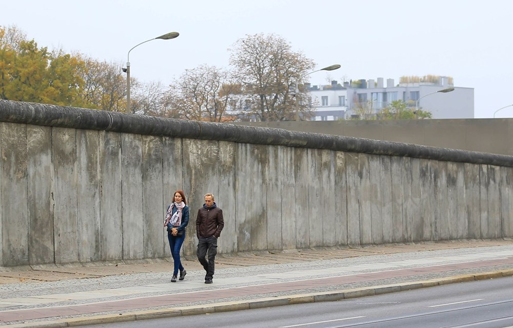 �Utanç duvarı� olarak anılan Berlin Duvarı 29 yıl önce yıkıldı Son �Utanç duvarı� olarak anılan Berlin Duvarı 29 yıl önce yıkıldı Son