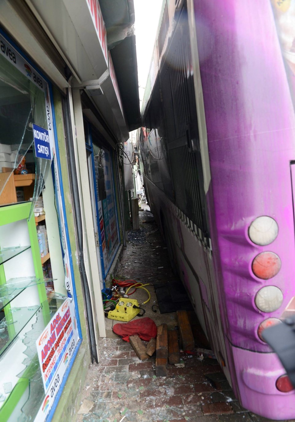 Sarıyer'de halk otobüsü faciası: 2 ölü, 8 yaralı - 2