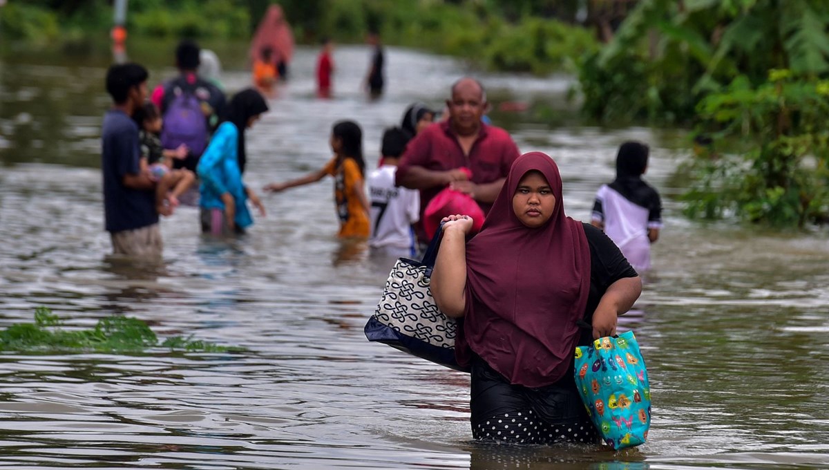 Tayland’da sel felaketi: 20 bin ev etkilendi