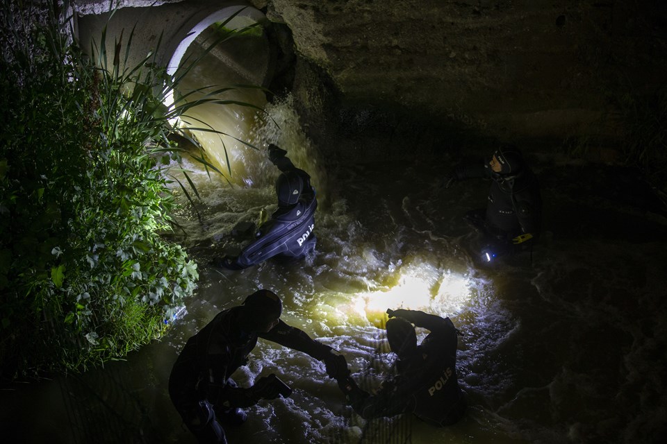 Kanalizasyon kuyusuna düşen Suriyeli çocuğun cansız bedeni bulundu - 3