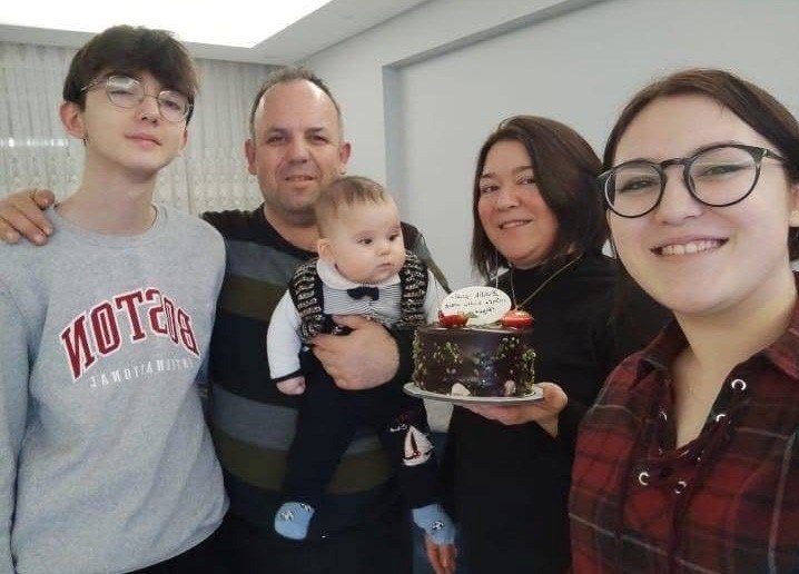 Kazada, Şükrü Kahyaoğlu, eşi Fatma Kahyaoğlu ve oğlu Süleyman Kahyaoğlu hayatını kaybetti.