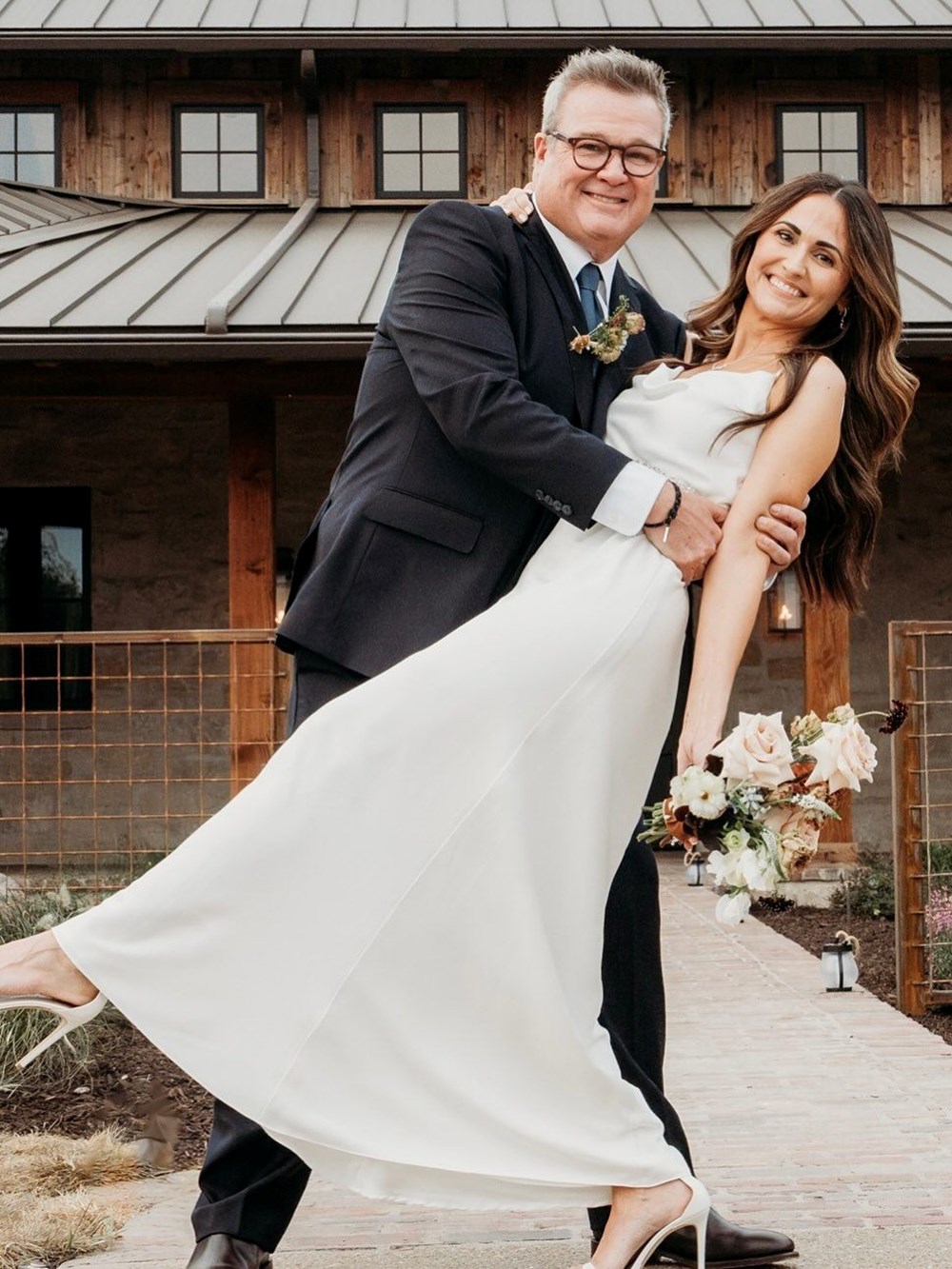 Modern Family dizisinin yıldızı Eric Stonestreet evlendi - 3