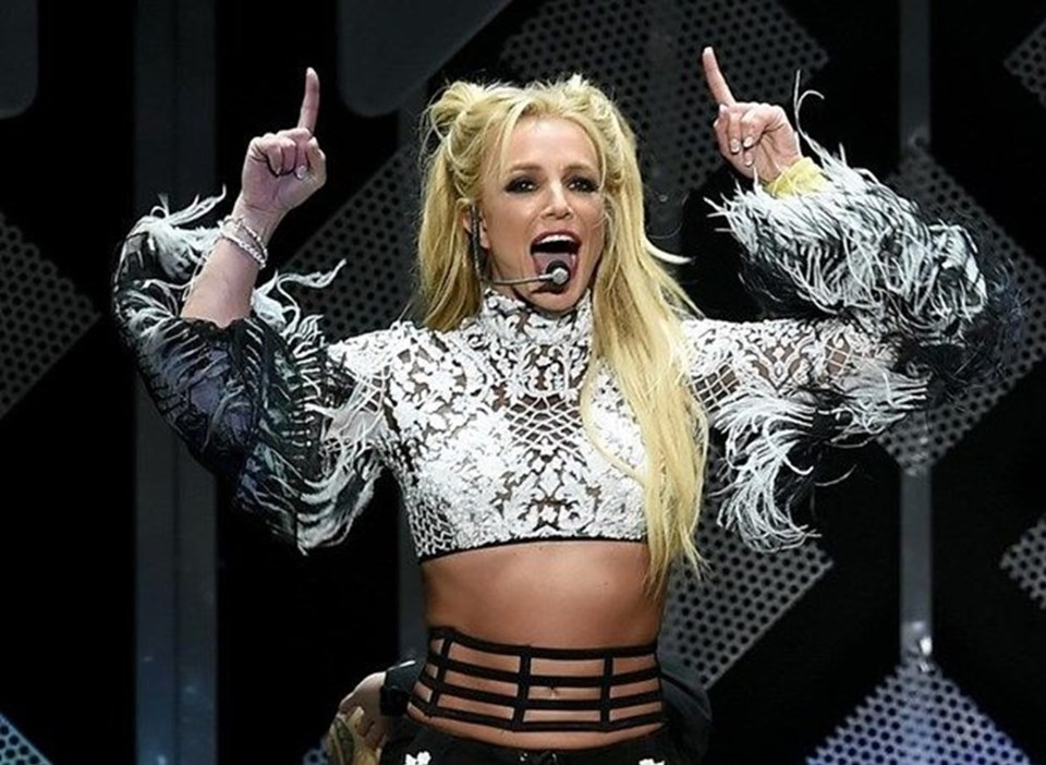 Britney Spears kariyeri hakkında konuştu: Geçiş dönemi yaşıyorum - 1