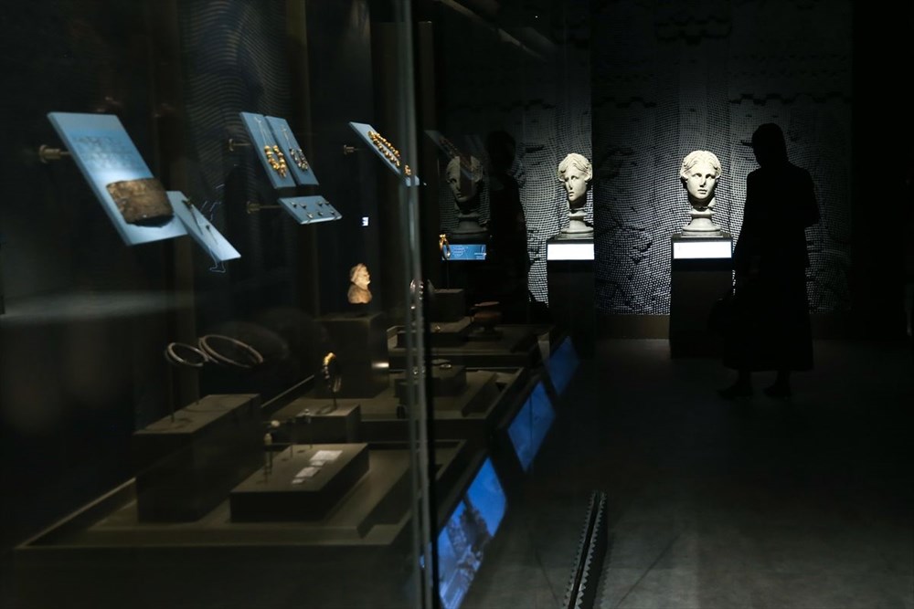 İstanbul Havalimanı Müzesi 'Türkiye'nin Hazineleri-Tahtın Yüzleri' sergisiyle açıldı - 5