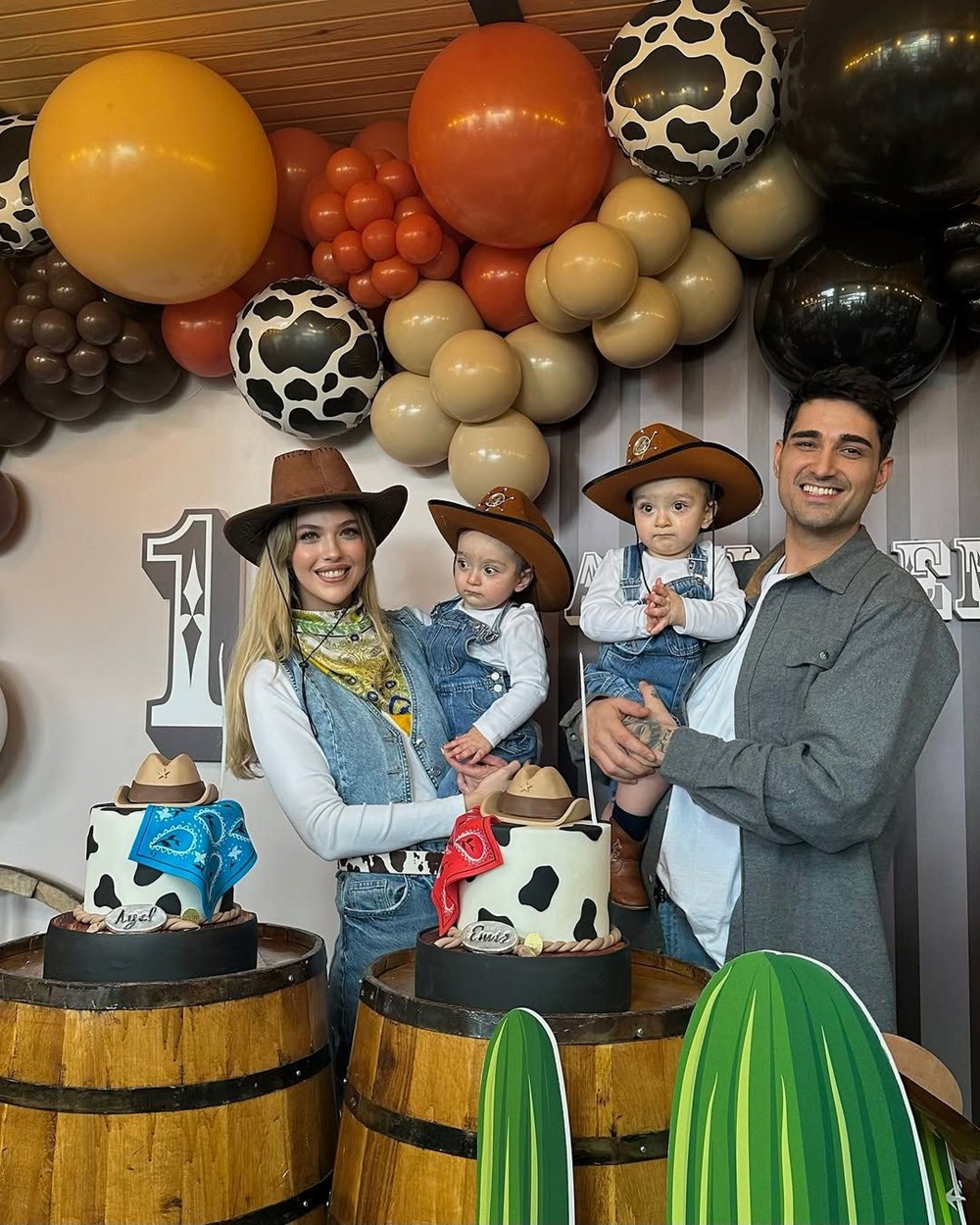 Su Burcu Yazgı Coşkun'dan nostaljik kare (Ünlülerin çocukluk ve gençlik halleri) - 31