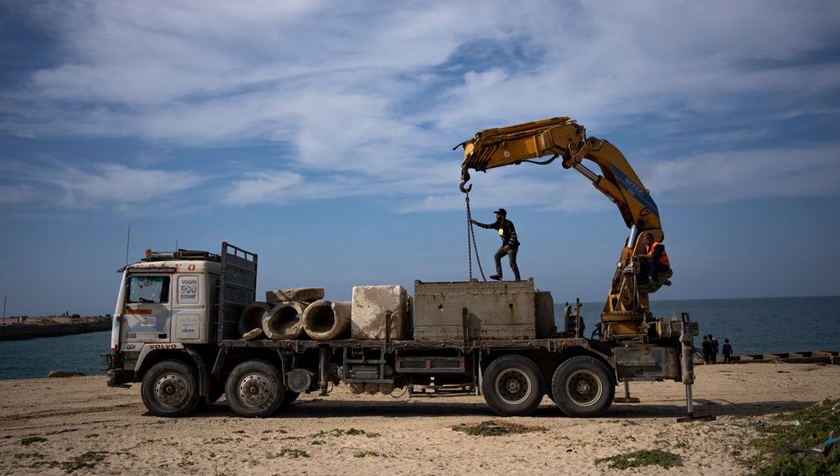 ABD askerleri Gazze'deki geçici limanın inşasına başladı