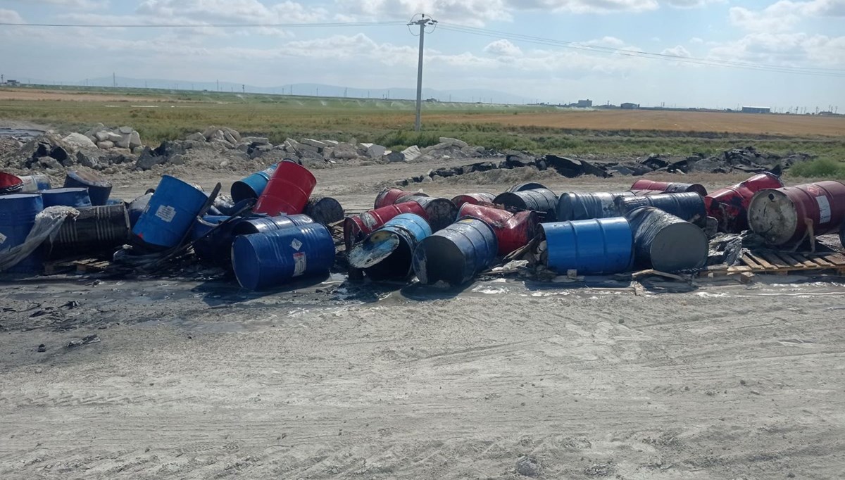 Konya'da arazilere içi asit dolu varilleri bırakanlara üst sınırdan ceza