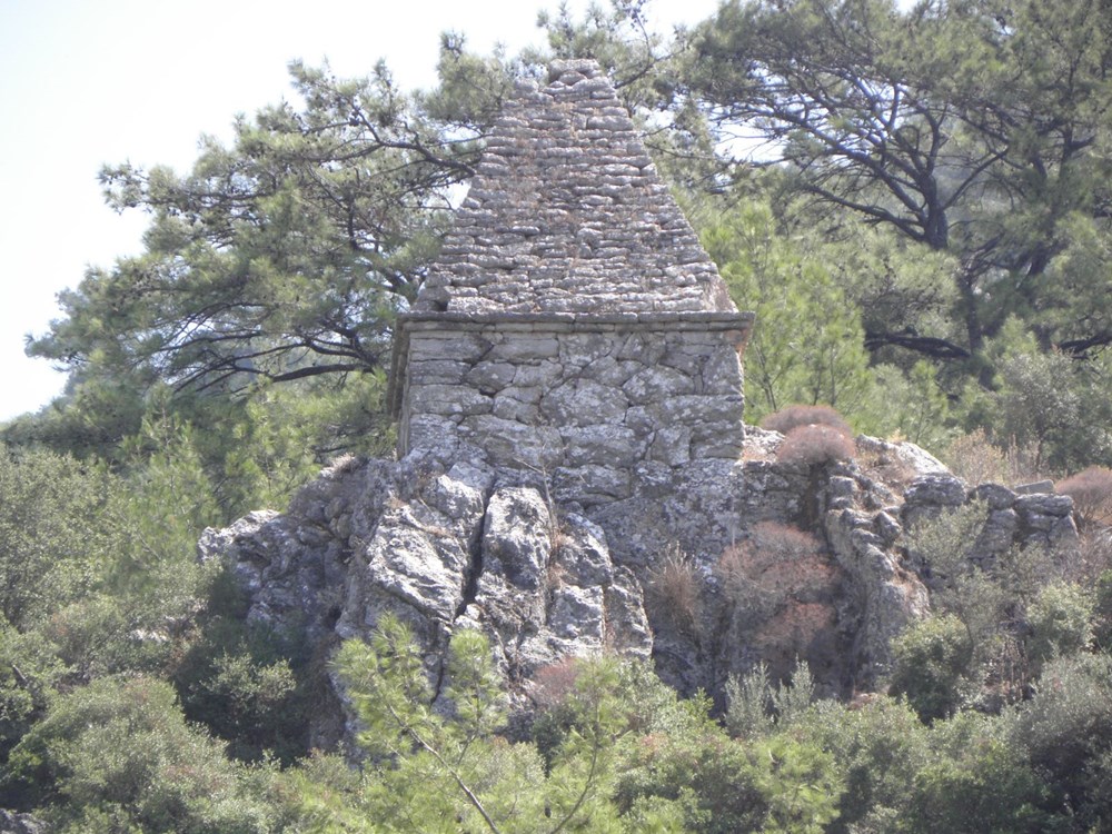 Türbe sanılan piramit mezarın gerçeği yıllar sonra ortaya çıktı - 4