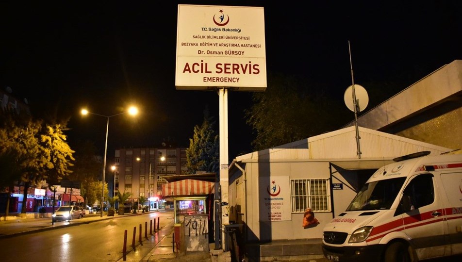 İzmir'de park kavgası: Biri ağır iki yaralı