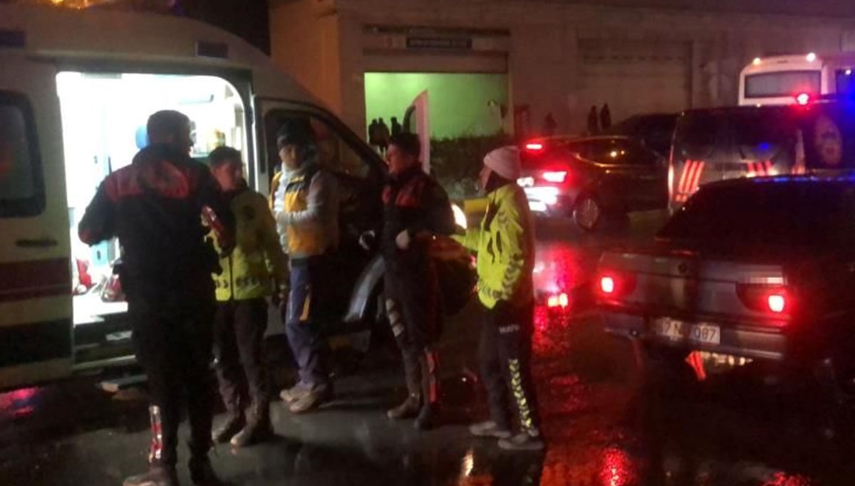 Trafik kazası sonrası taraflar birbirine girdi: 1 yaralı