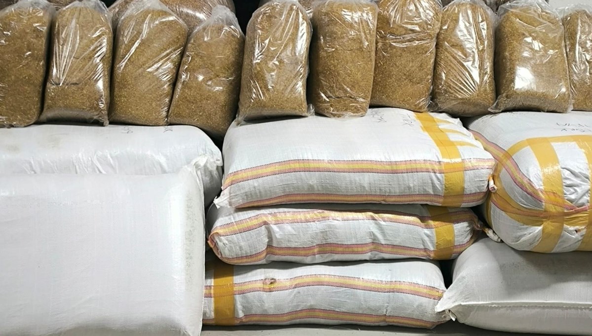Kırşehir'de 700 kilo kaçak tütün ele geçirildi Kırşehir'de 700 kilo kaçak tütün ele geçirildi