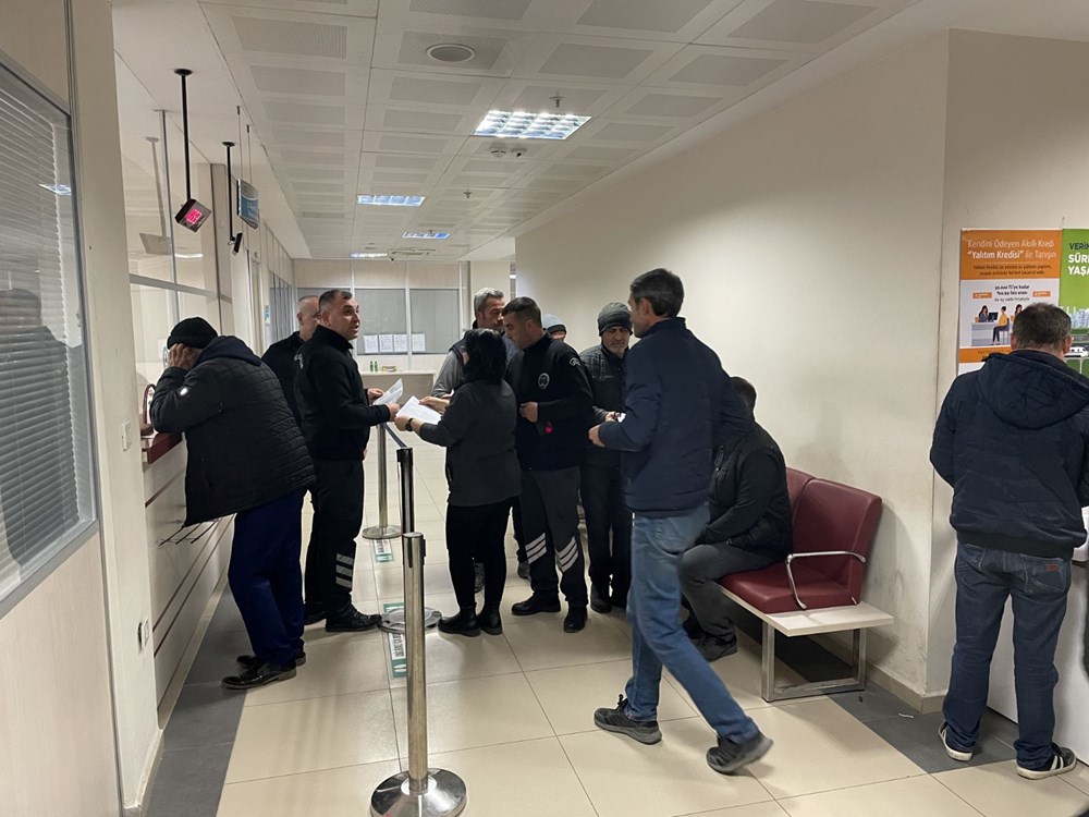 SGK binalarında EYT yoğunluğu - 13