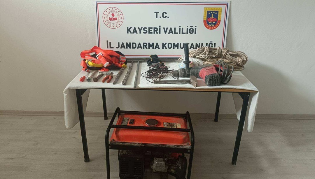 Kaçak kazıya suçüştü