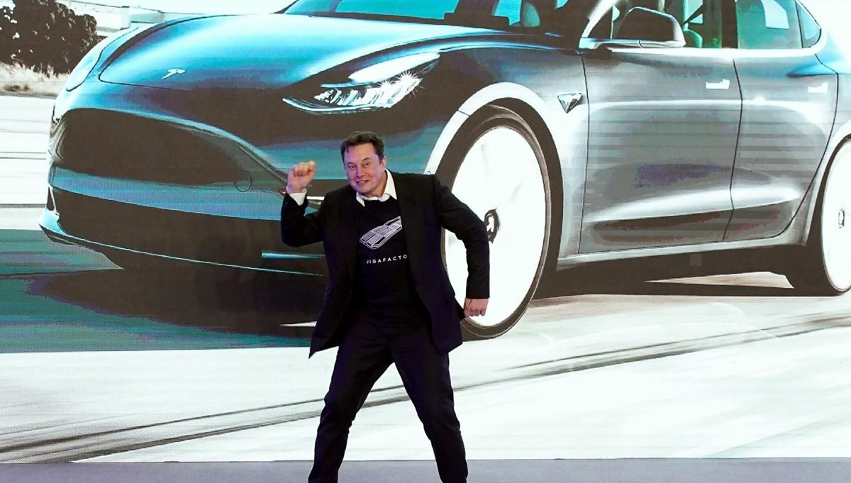 Elon Musk'ın serveti 335 milyar dolara ulaştı: Buffett'ı üçe katladı, Güney Afrika'nın milli gelirini aştı