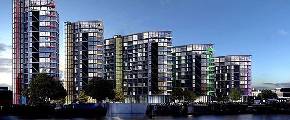 Zengin Türkler Londra�da ev alma sırasında NTV