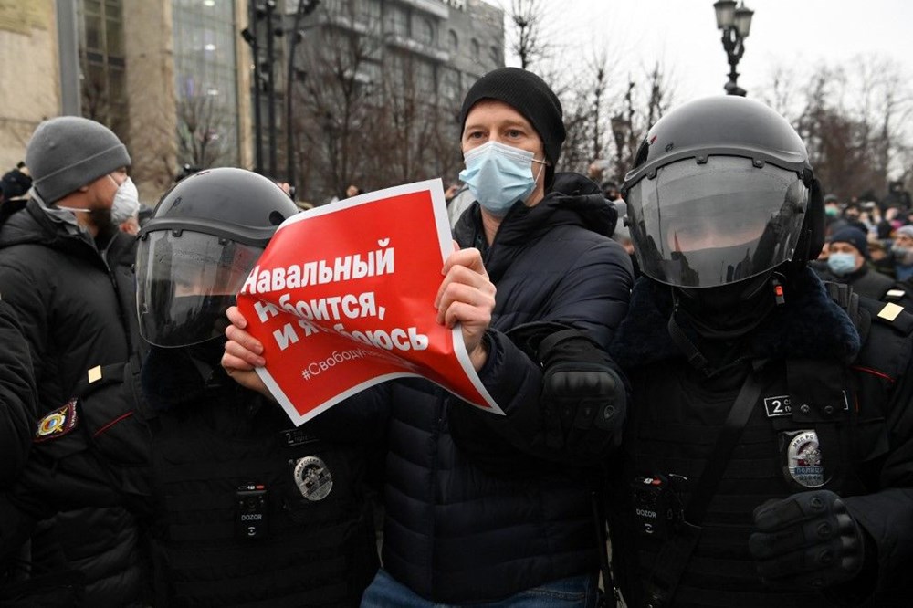 Navalny'nin çağrısının ardından Rusya'da sokaklar karıştı: 2 binden fazla kişi gözaltında - 15