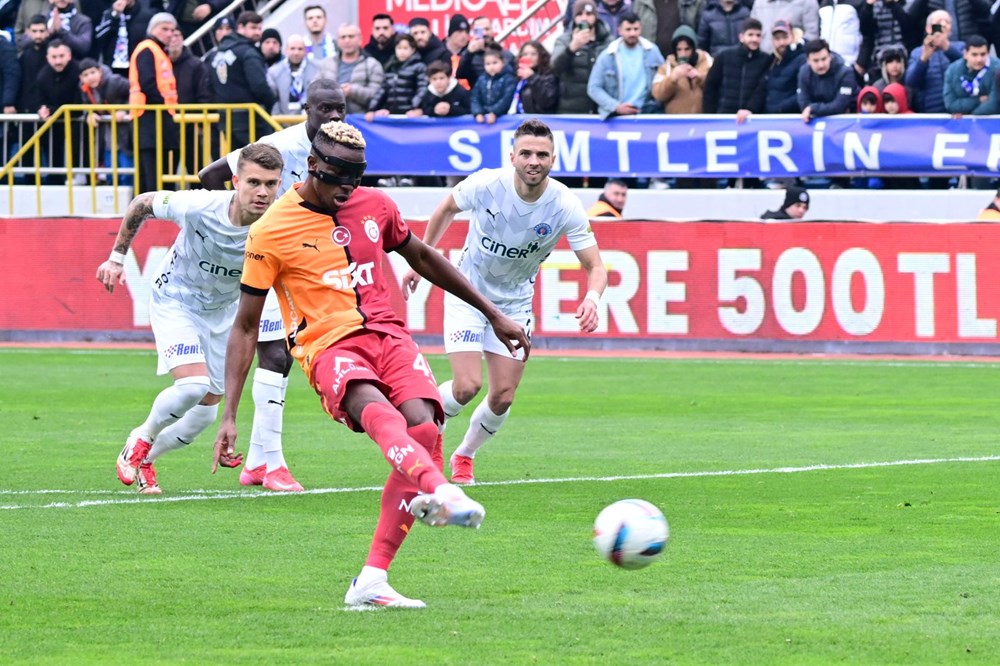 Galatasaray, Kasımpaşa deplasmanında 2 puan bıraktı - 2